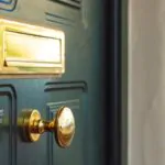 Як правильно демонтувати двері